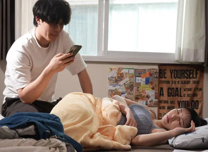 Gã đàn ông biến thái ham nhìn người yêu ngoại tình